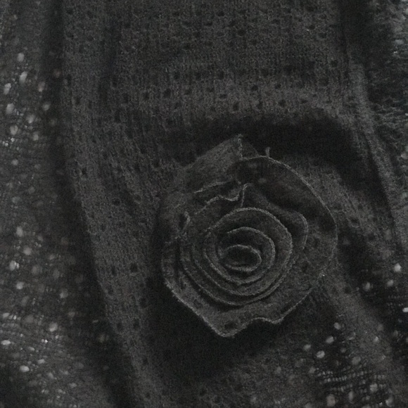 RIKKA Long Scarf Wrap Midnight Black Flower - Picture 6 of 7